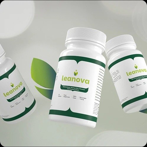 Frasco do Leanova com ingredientes naturais ao fundo